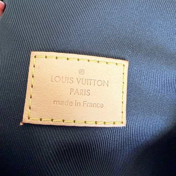 Louis Vuitton Monogram Bum Bag - Picture 13 of 14